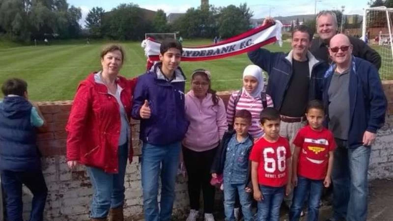 Scottish football club ‘Banks’ on Syrian refugees
