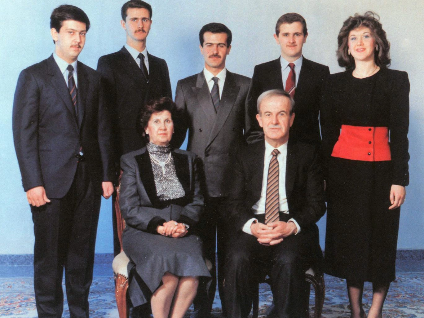 فراس الأسد يفضح قصة استرداد بشار لأموال باسل من سويسرا ومصدر سرقات العائلة الجديد