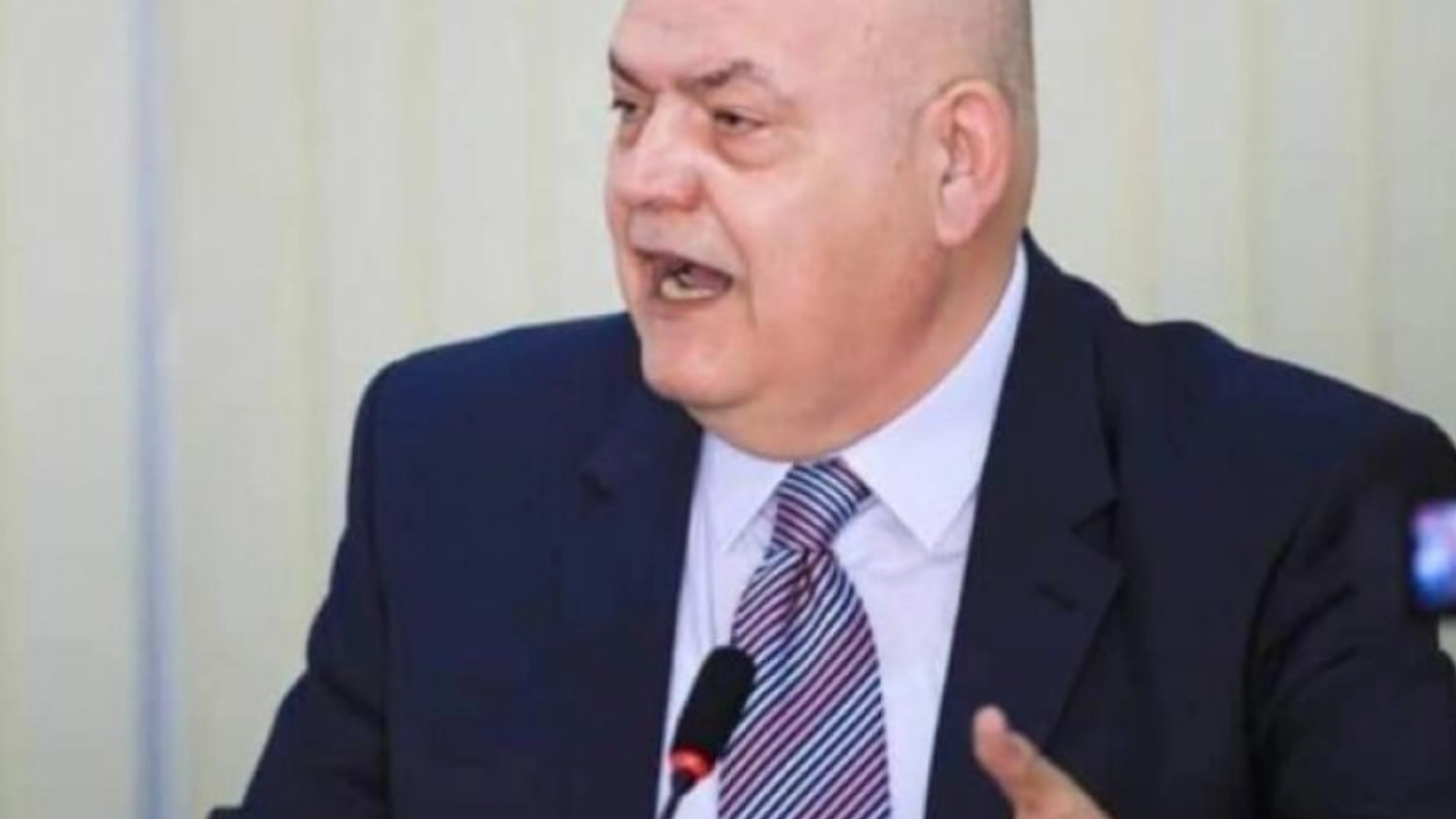 حاول التذاكي.. وزير تجارة أسد يتسبب بمظاهرة فيسبوكية والموالون يكذّبونه