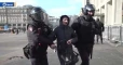 عقب غزو أوكرانيا.. مواطنون روس يبحثون عن طرق للهروب من بلادهم